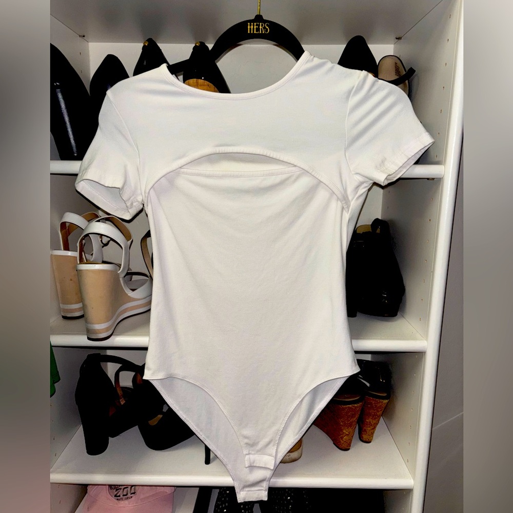 Mangopop women’s cut out body suit